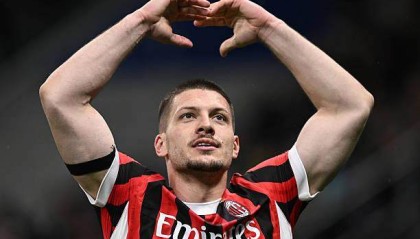 欧博官网-【人物】约维奇：从被遗忘的到德比主角